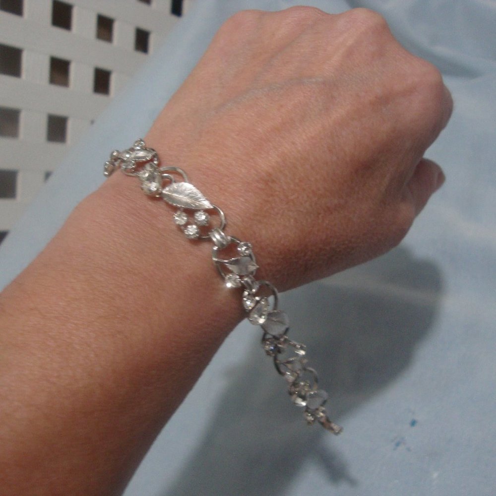 Krementz bracelet 7 inch